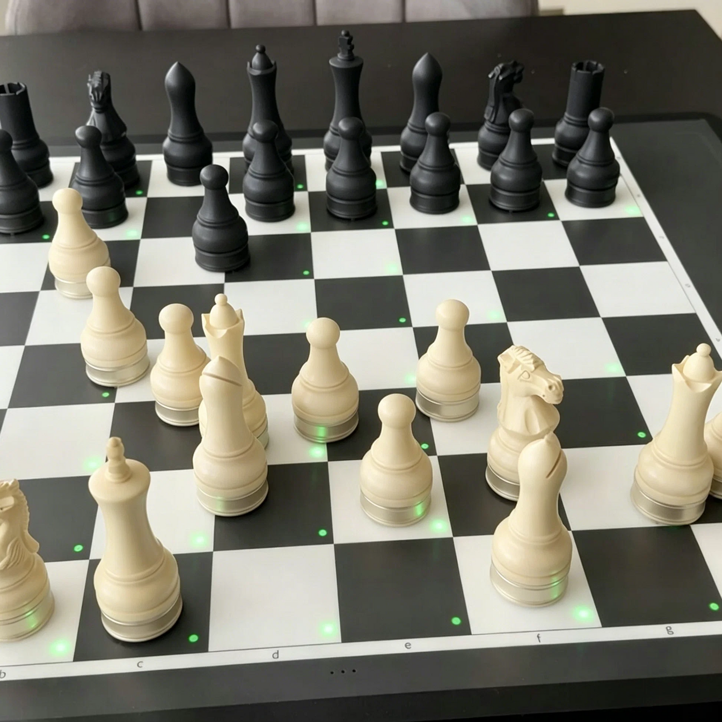 ♟️ Premium Magnetic Chess Set – Classic Strategy Game for Home, Travel & Collection
