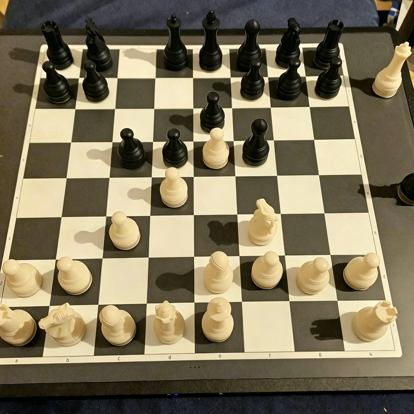 ♟️ Premium Magnetic Chess Set – Classic Strategy Game for Home, Travel & Collection